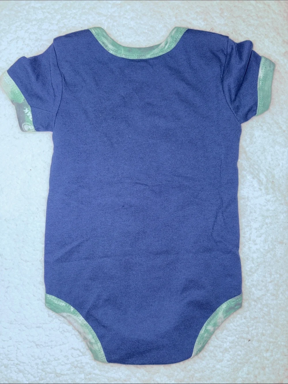 Mossy Oak 6-9 month Navy and Green Baby Fishing Onesie